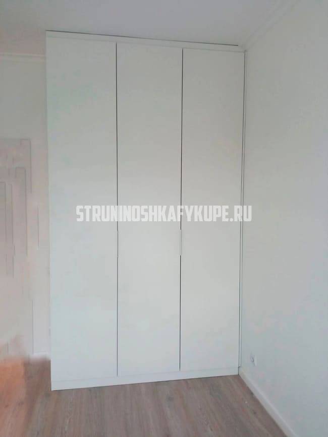 Распашные шкафы Струнино