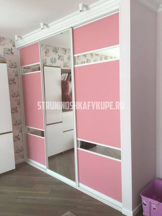 Встроенные шкафы на заказ Струнино